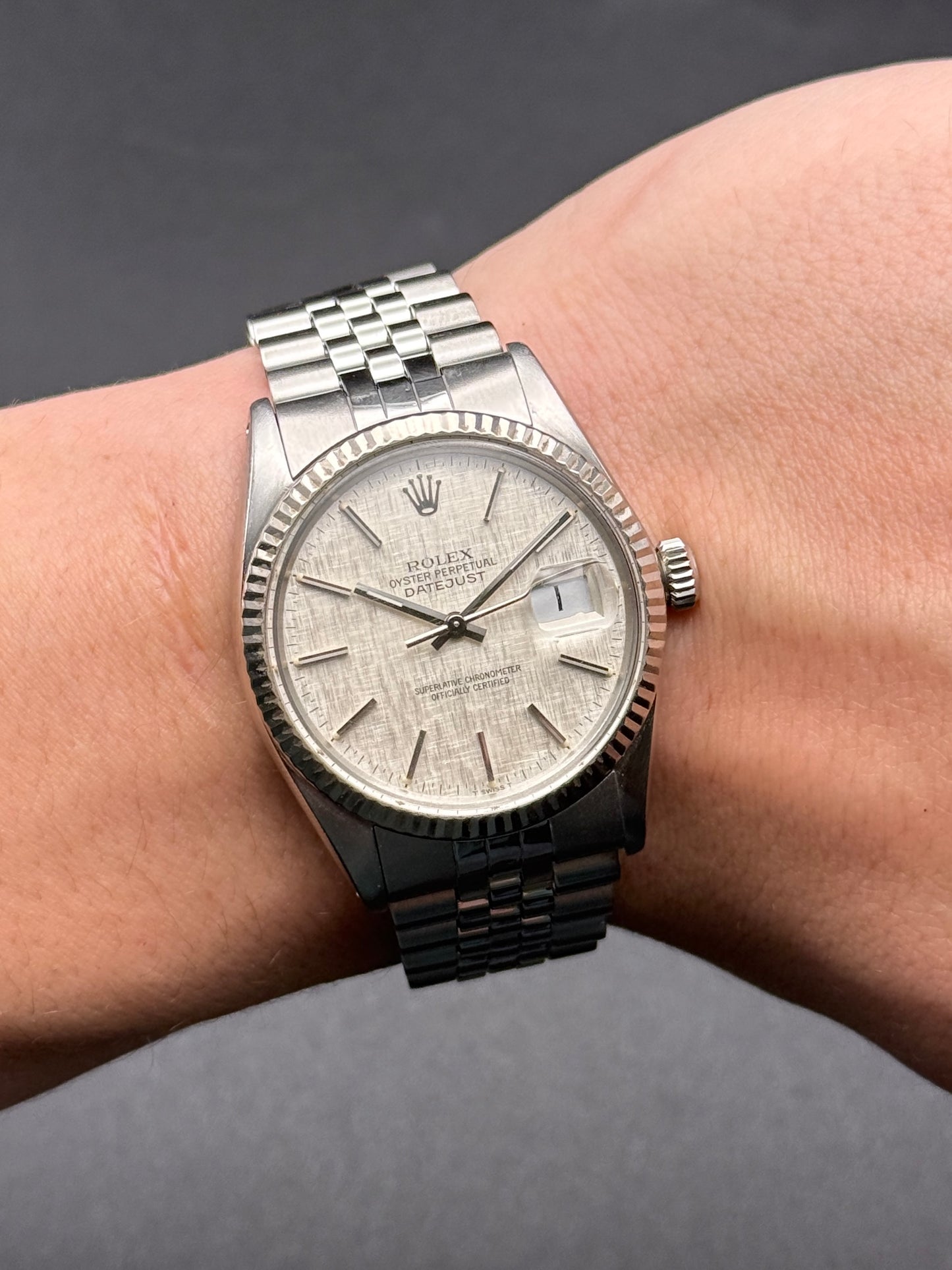 Rolex DateJust 16014 8.4M Serial Linen Dial Box and Papers