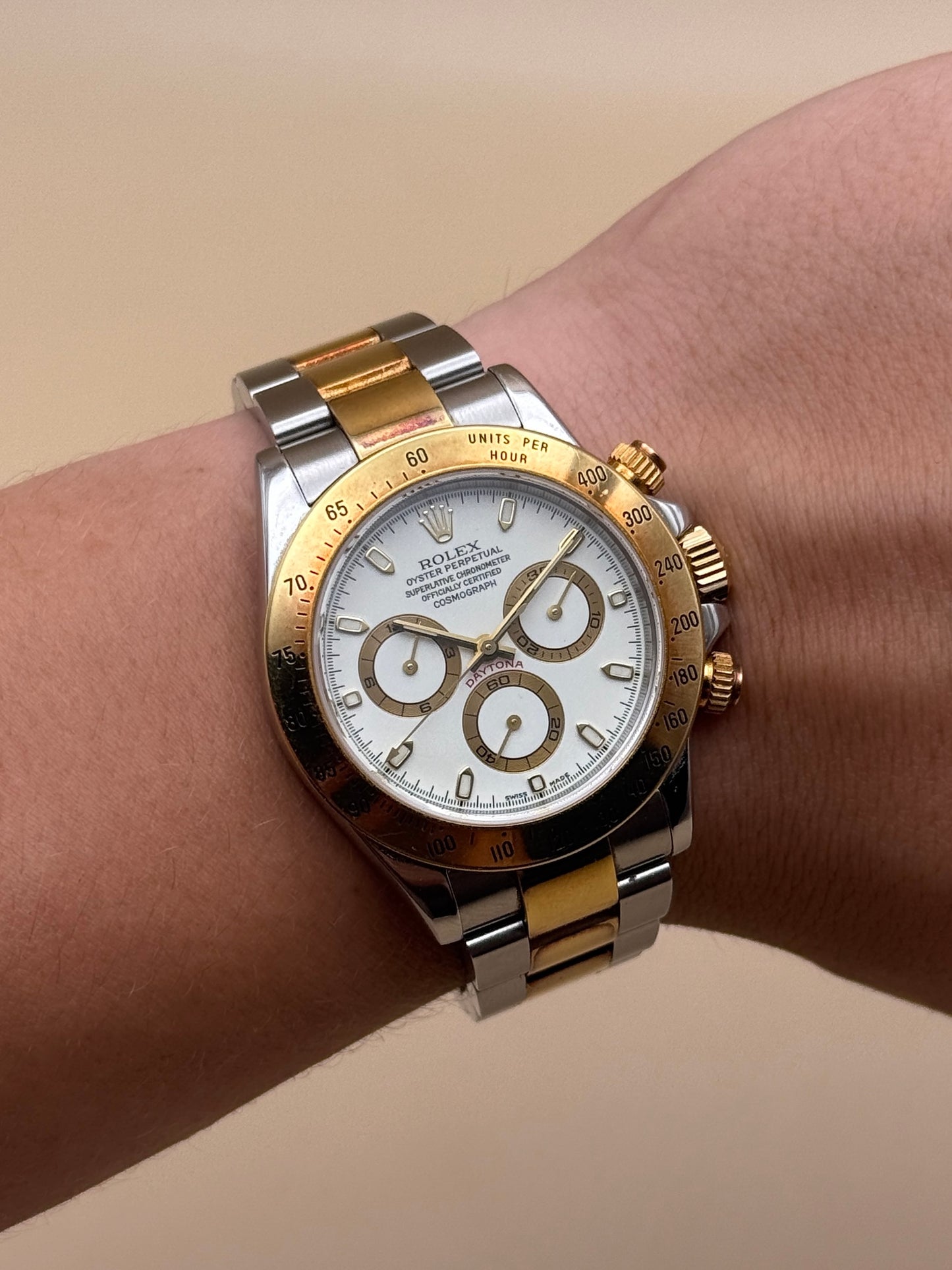 Rolex Daytona 116523 Y Serial Papers
