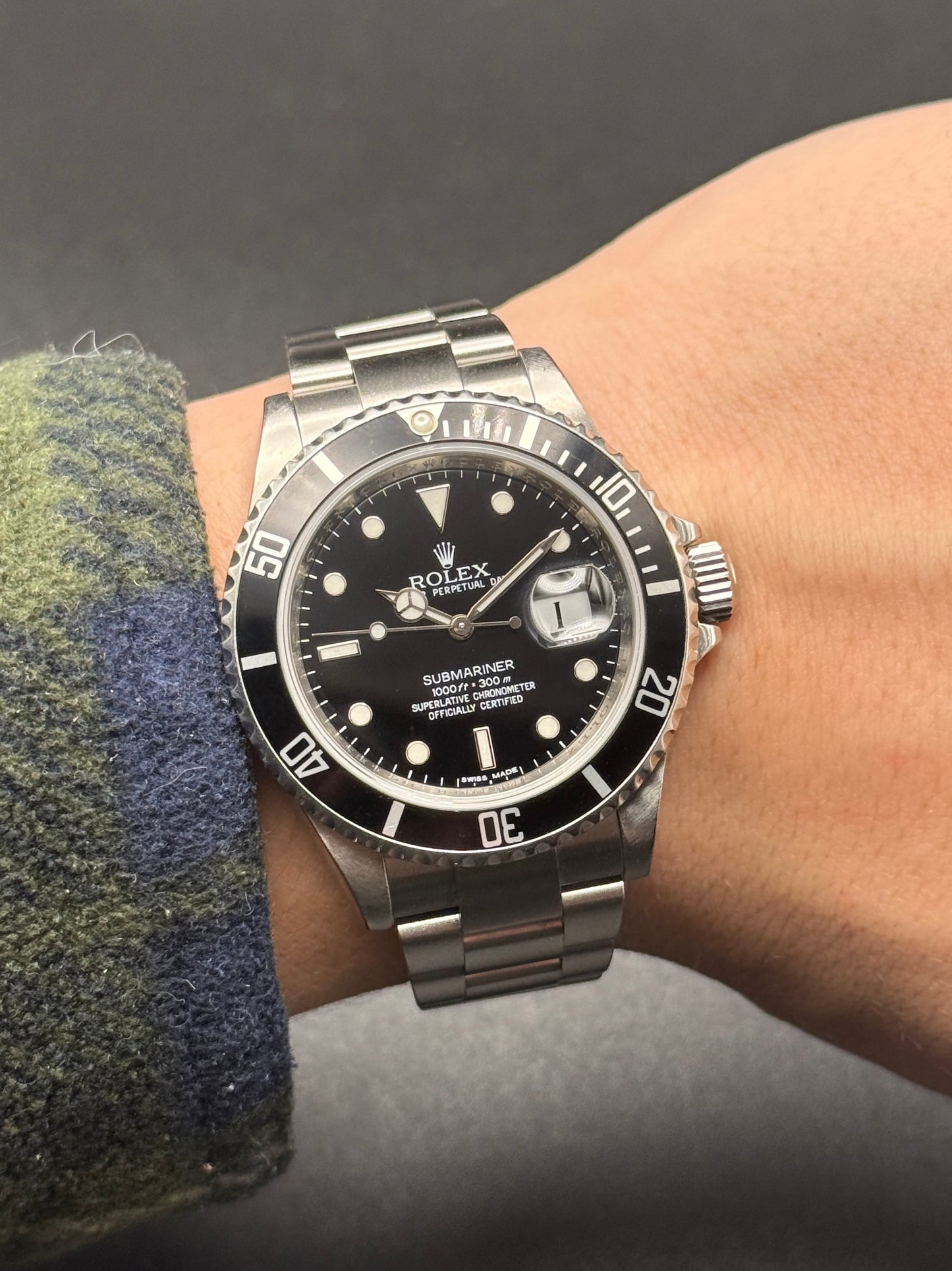 Rolex Submariner Date 16610T V Serial Serviced Watch Only
