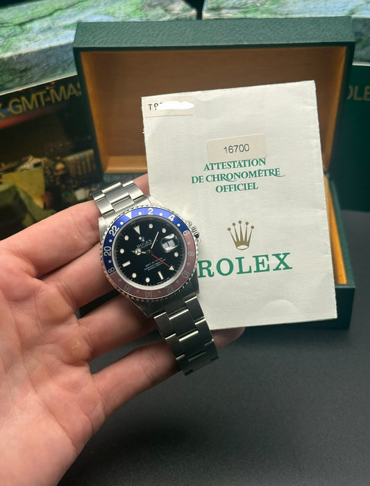 Rolex GMT Master 16700 Pepsi T Serial Box Papers Booklets