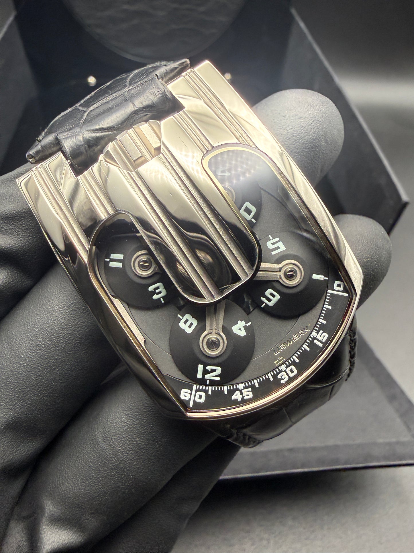 Urwerk 103.07 18KT White Gold