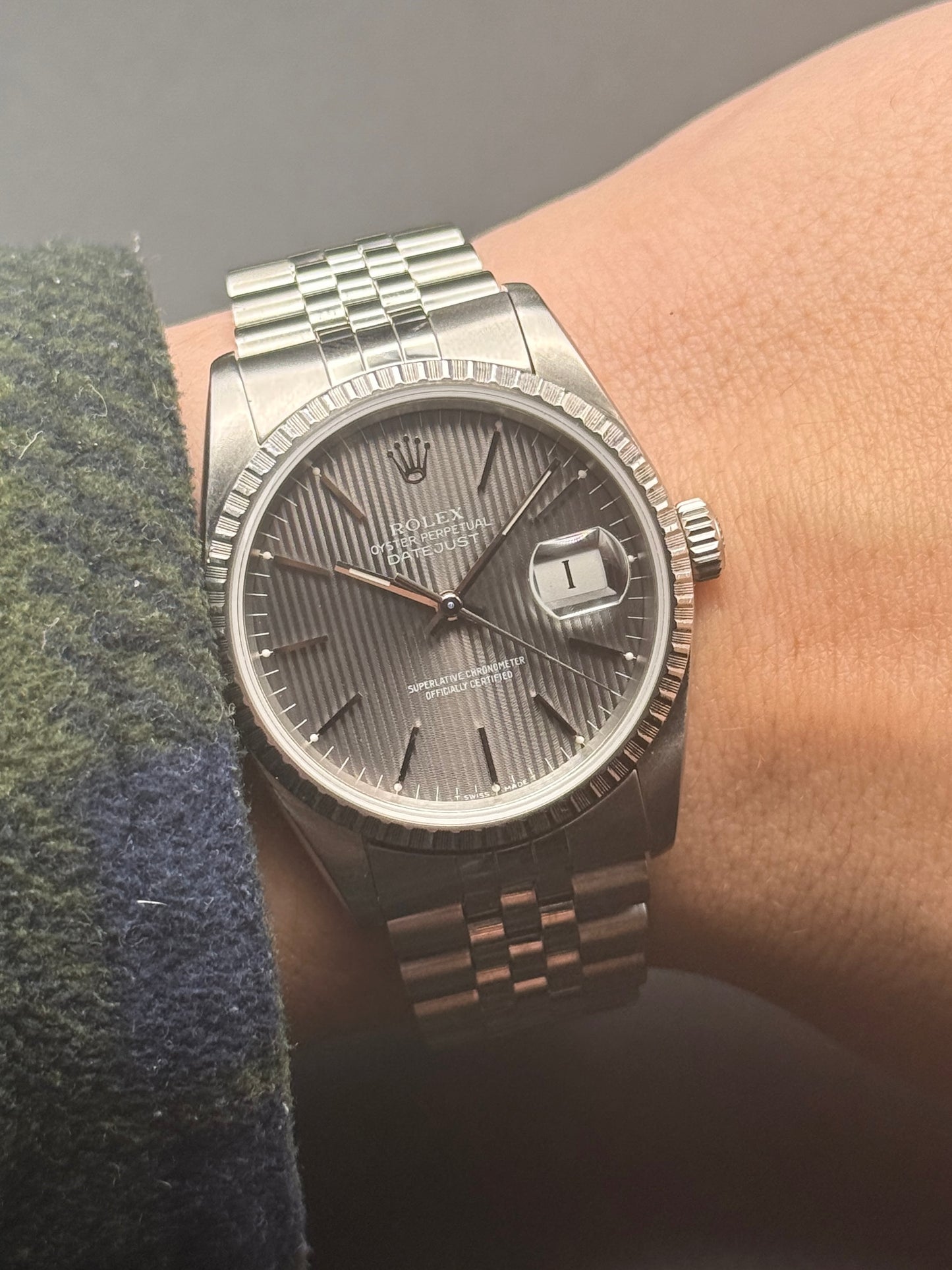 Rolex DateJust 16220 X Serial Grey Tapestry Box and Papers