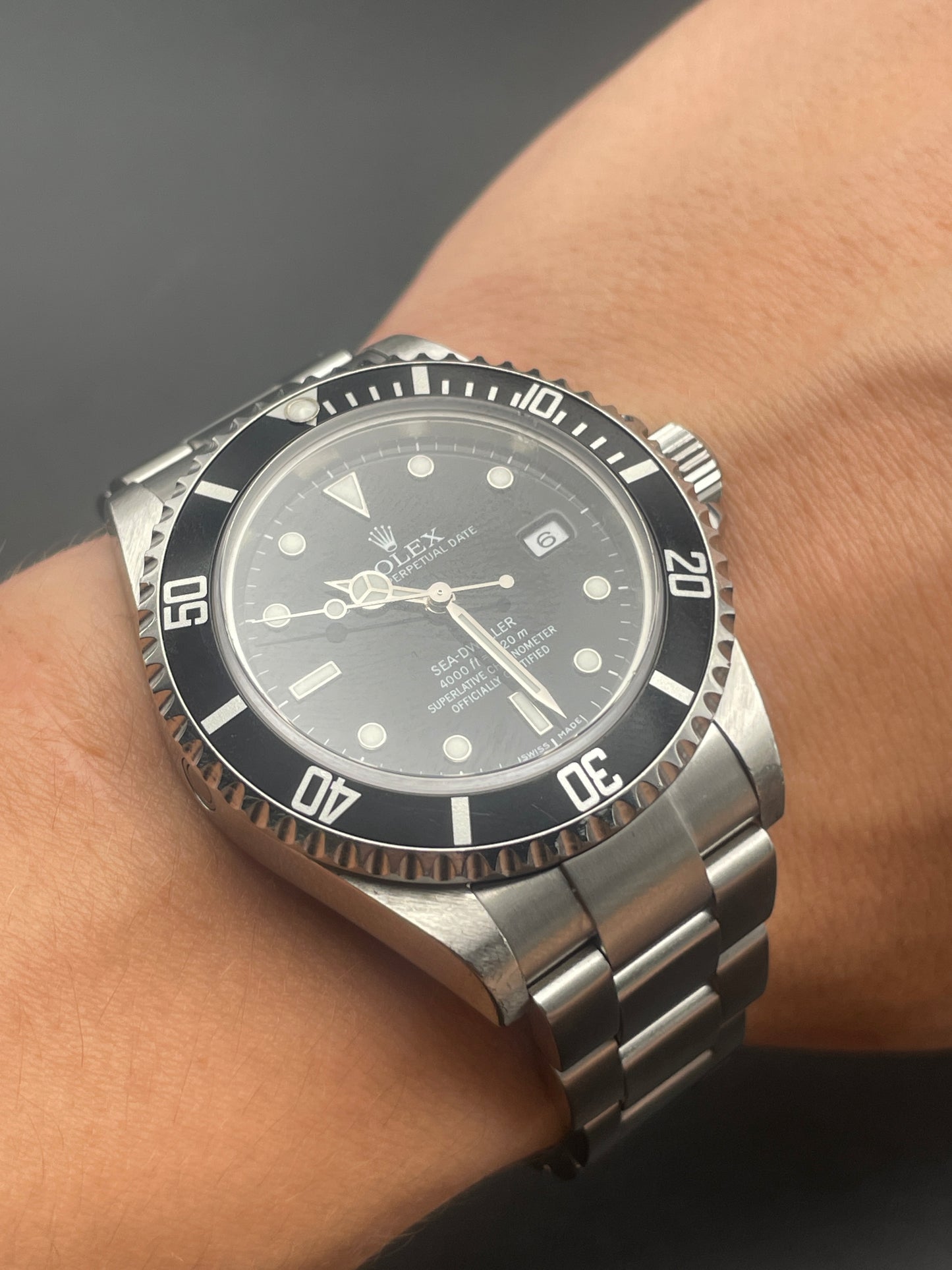 Rolex Sea Dweller 16600 D Serial