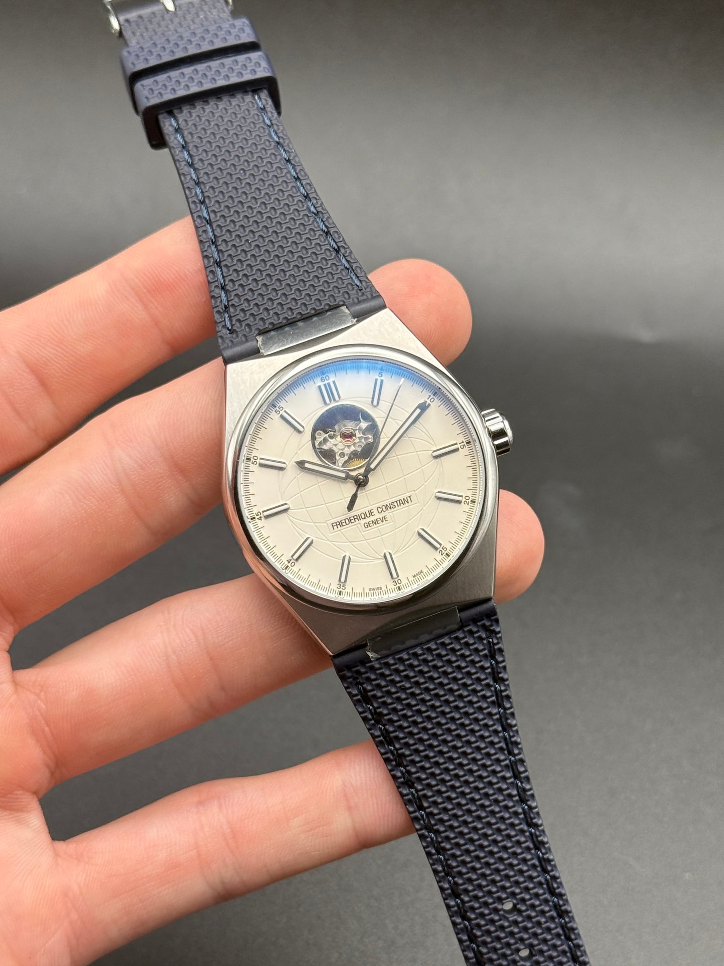 Frederique Constant Highlife Heart Beat 2023 Full Set