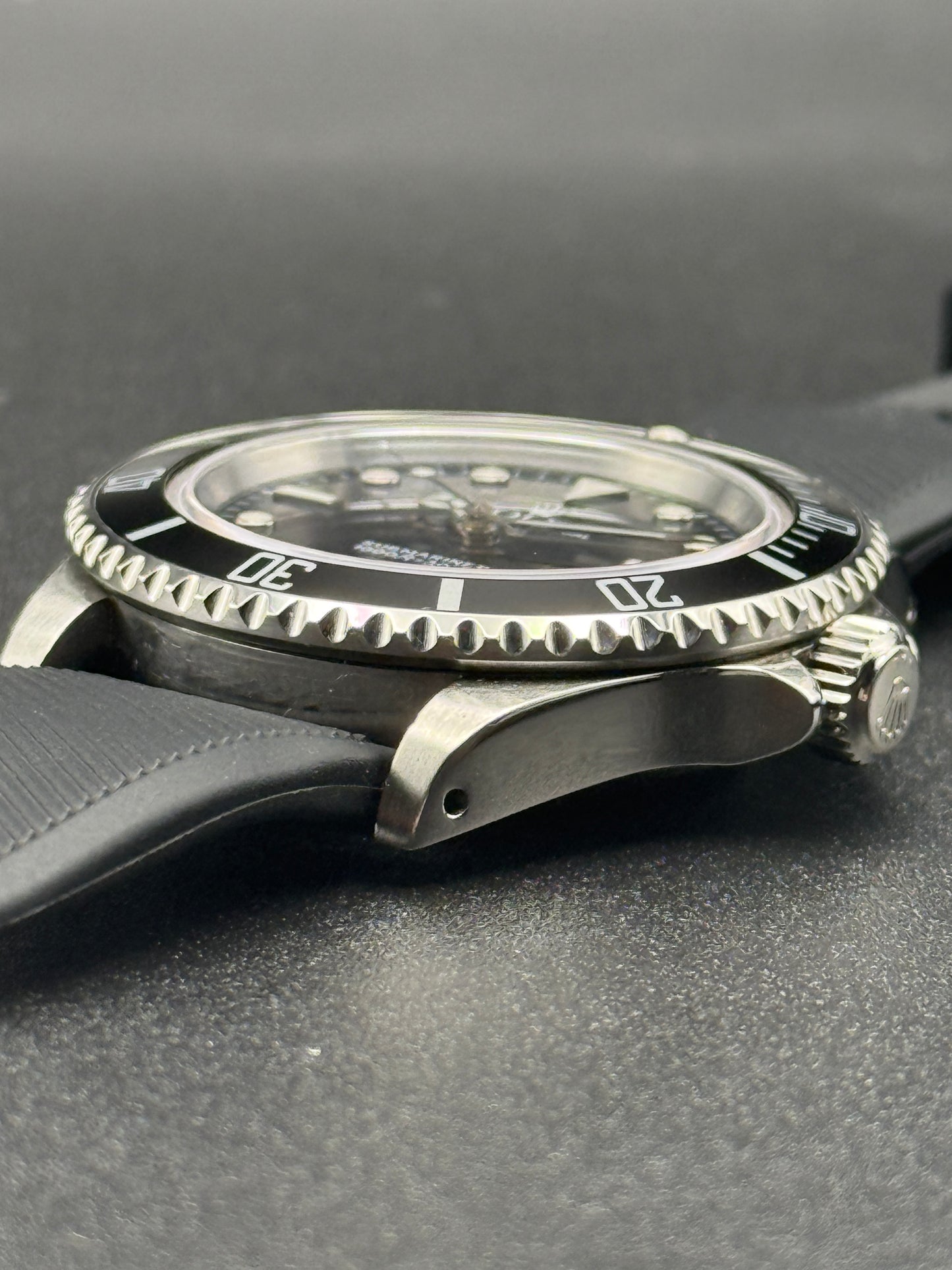 Rolex Submariner No Date 14060 A Serial Watch Only