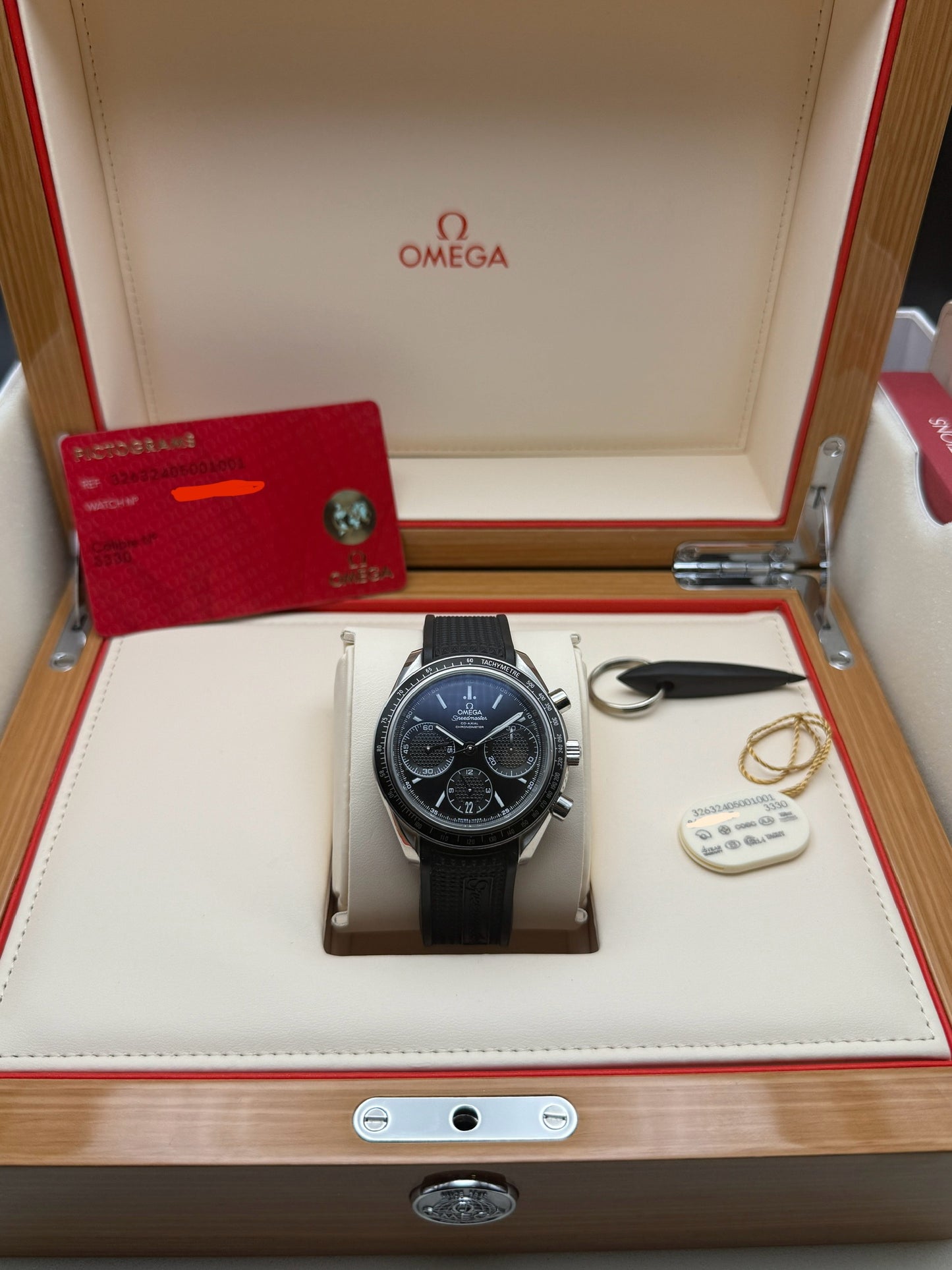 Omega Speedmaster Racing 326.32.40.50.01.001 Black Slate
