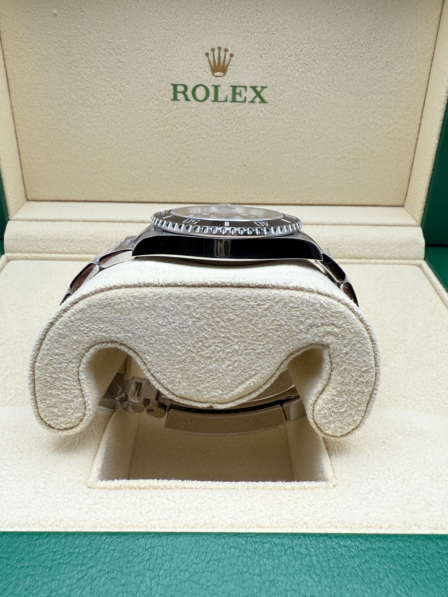 Rolex Submariner Date 126610LN 41mm 2022 Box and Papers