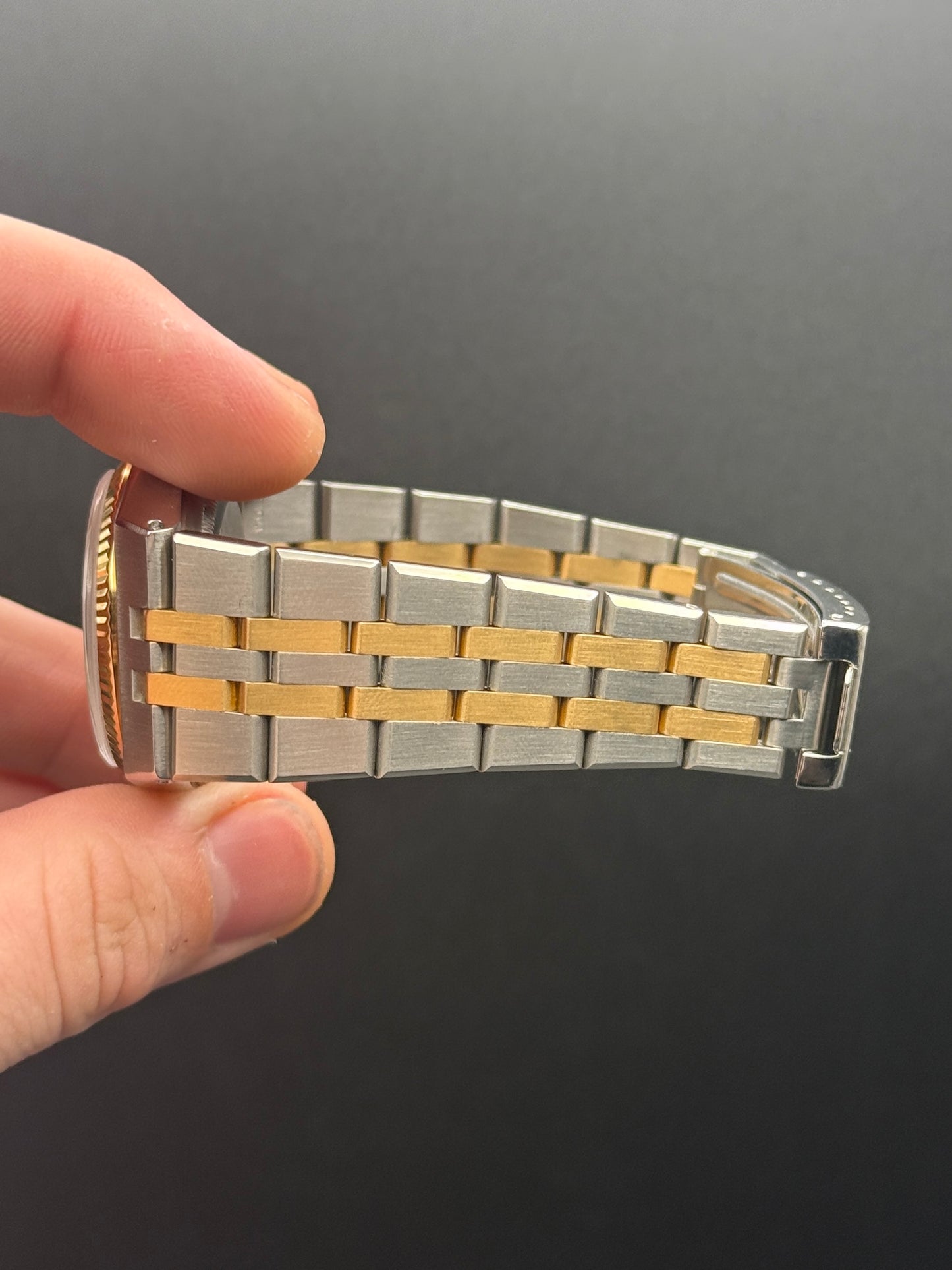 Rolex Oyster Quartz 8.3M Serial White Buckley Dial